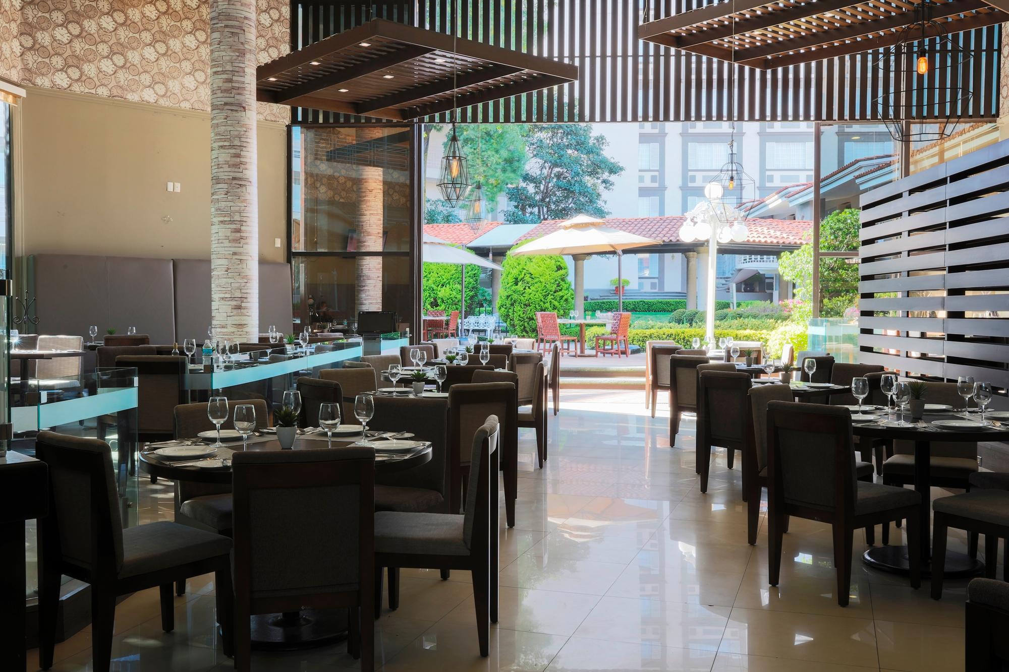 Hotel Krystal Satelite Maria Barbara Tlalnepantla  Exteriér fotografie Restaurant