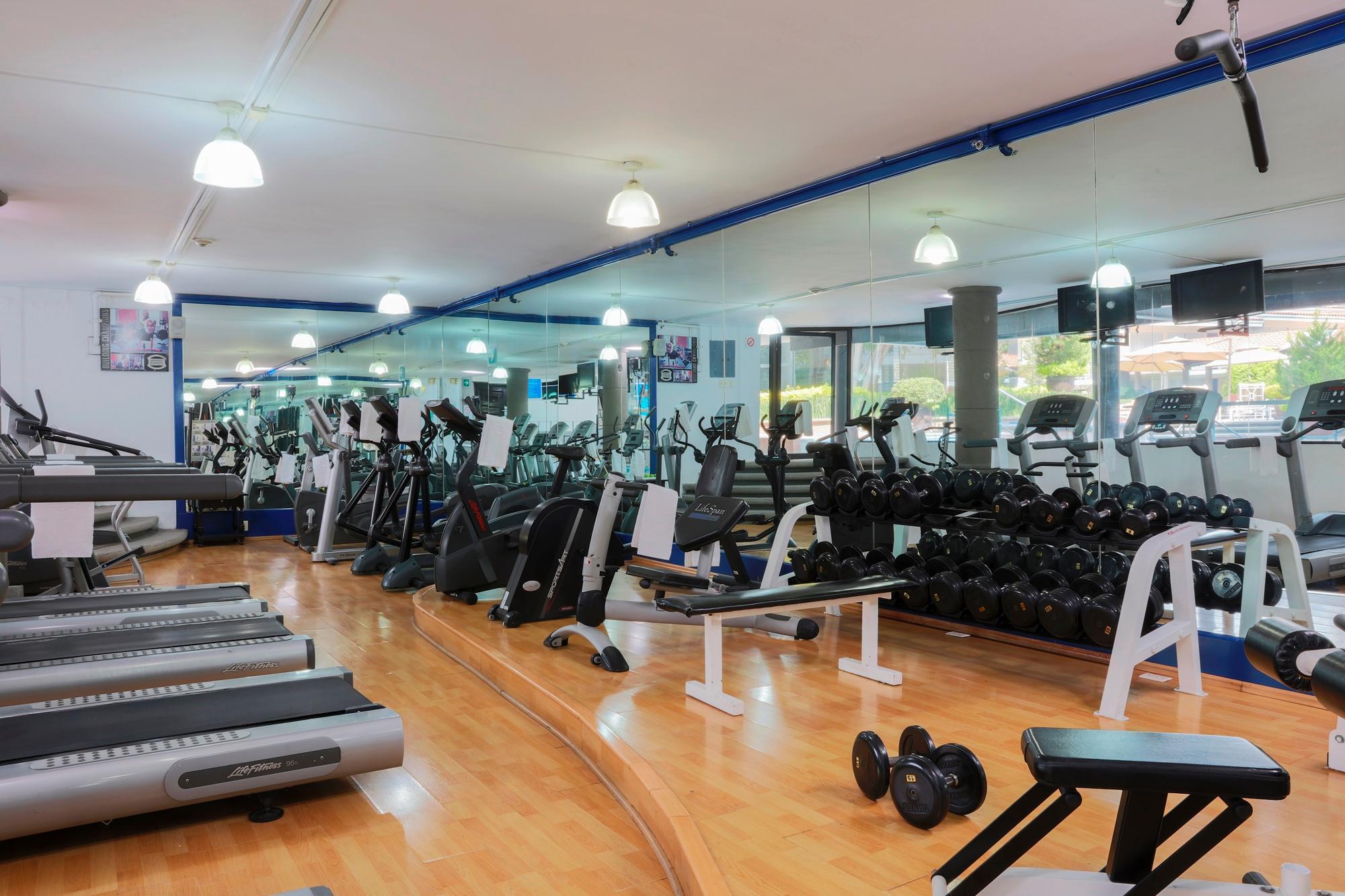 Hotel Krystal Satelite Maria Barbara Tlalnepantla  Exteriér fotografie The gym at the hotel
