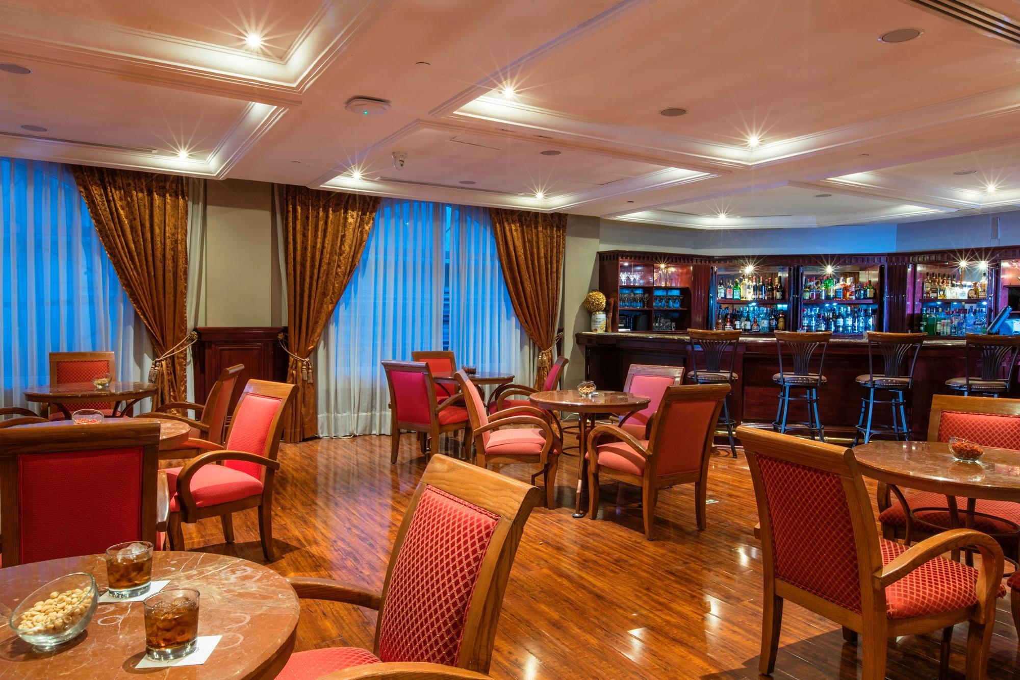 Hotel Krystal Satelite Maria Barbara Tlalnepantla  Exteriér fotografie The bar at the 19th floor