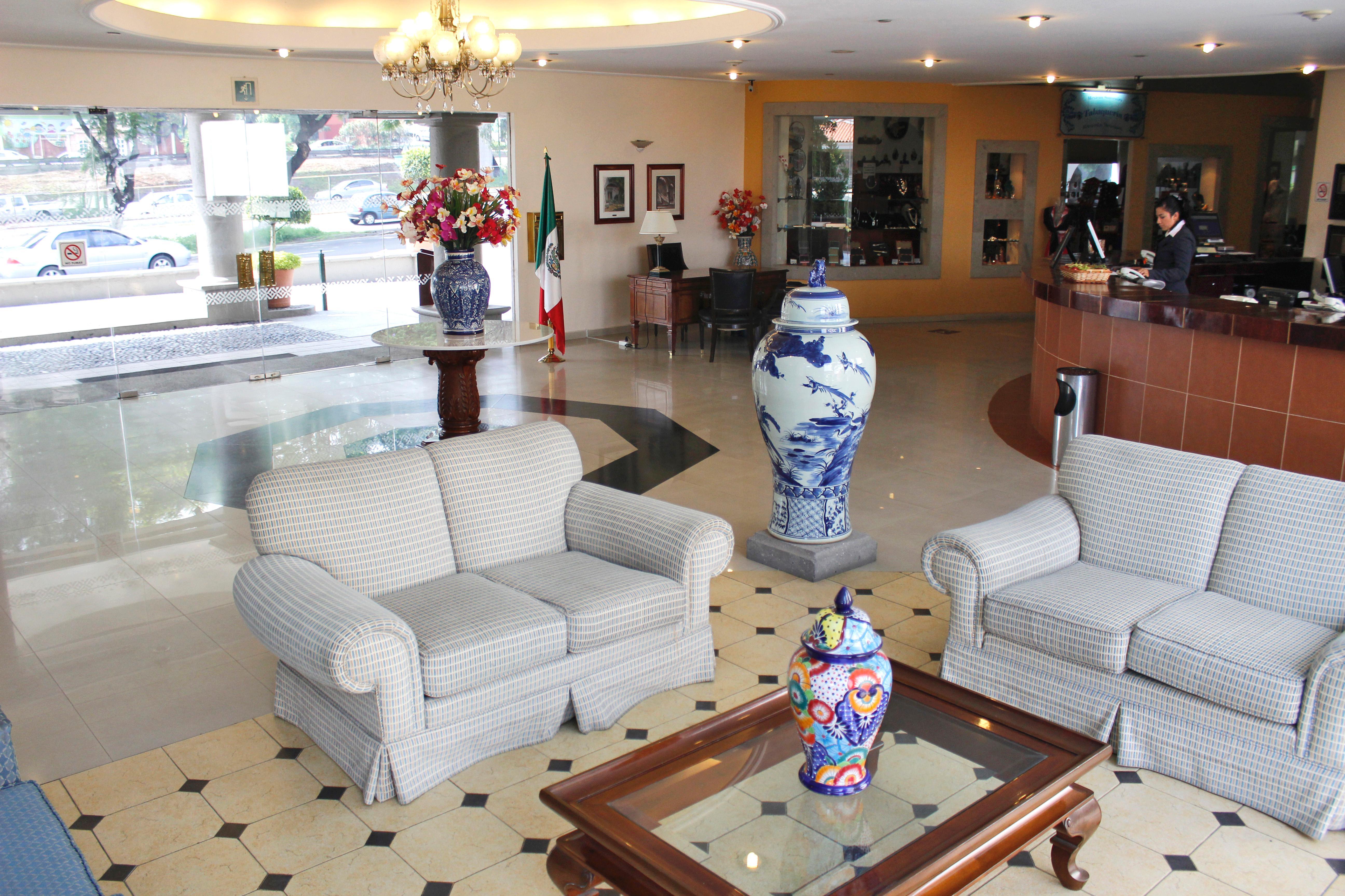 Hotel Krystal Satelite Maria Barbara Tlalnepantla  Exteriér fotografie Lobby